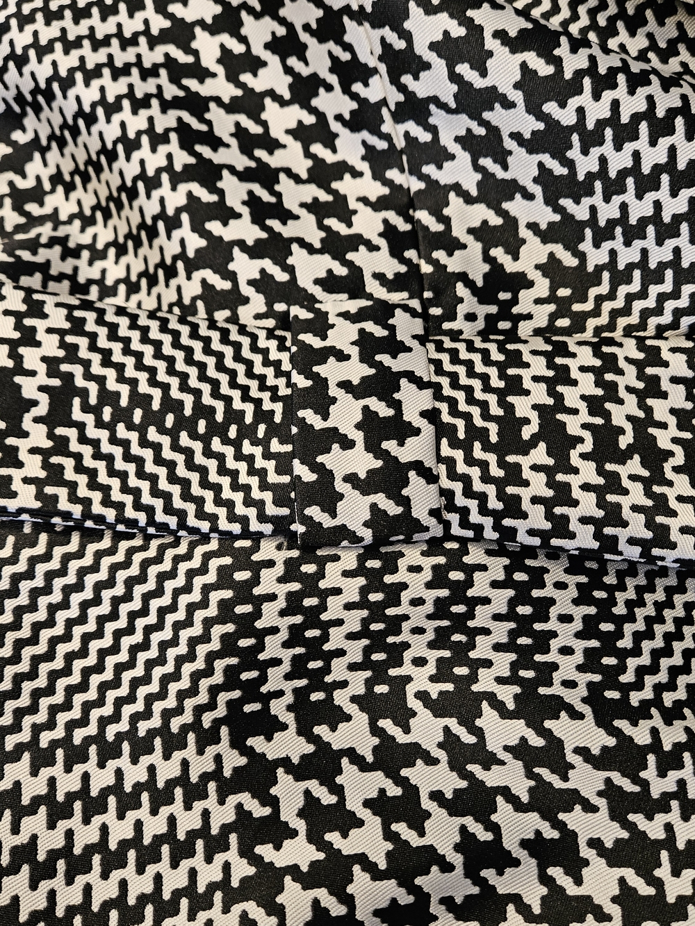 White House Black Market Black and White Houndstooth Trench Coat and Skirt - Picture 8 of 16
